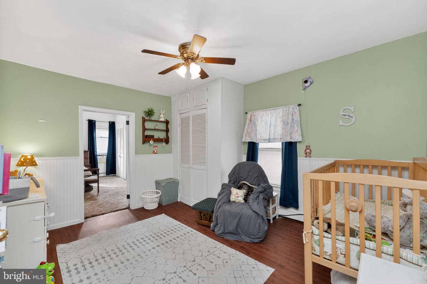 233 Adrain Street photo 18