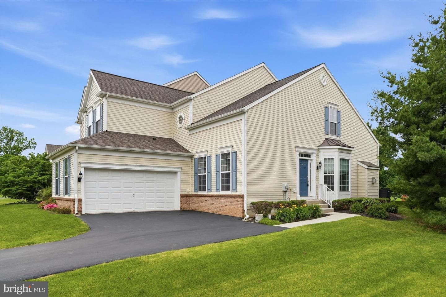 1526 Fox Lane photo 3