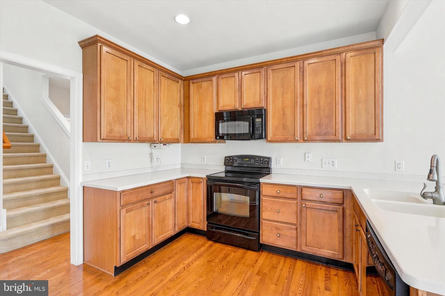 1526 Fox Lane photo 8