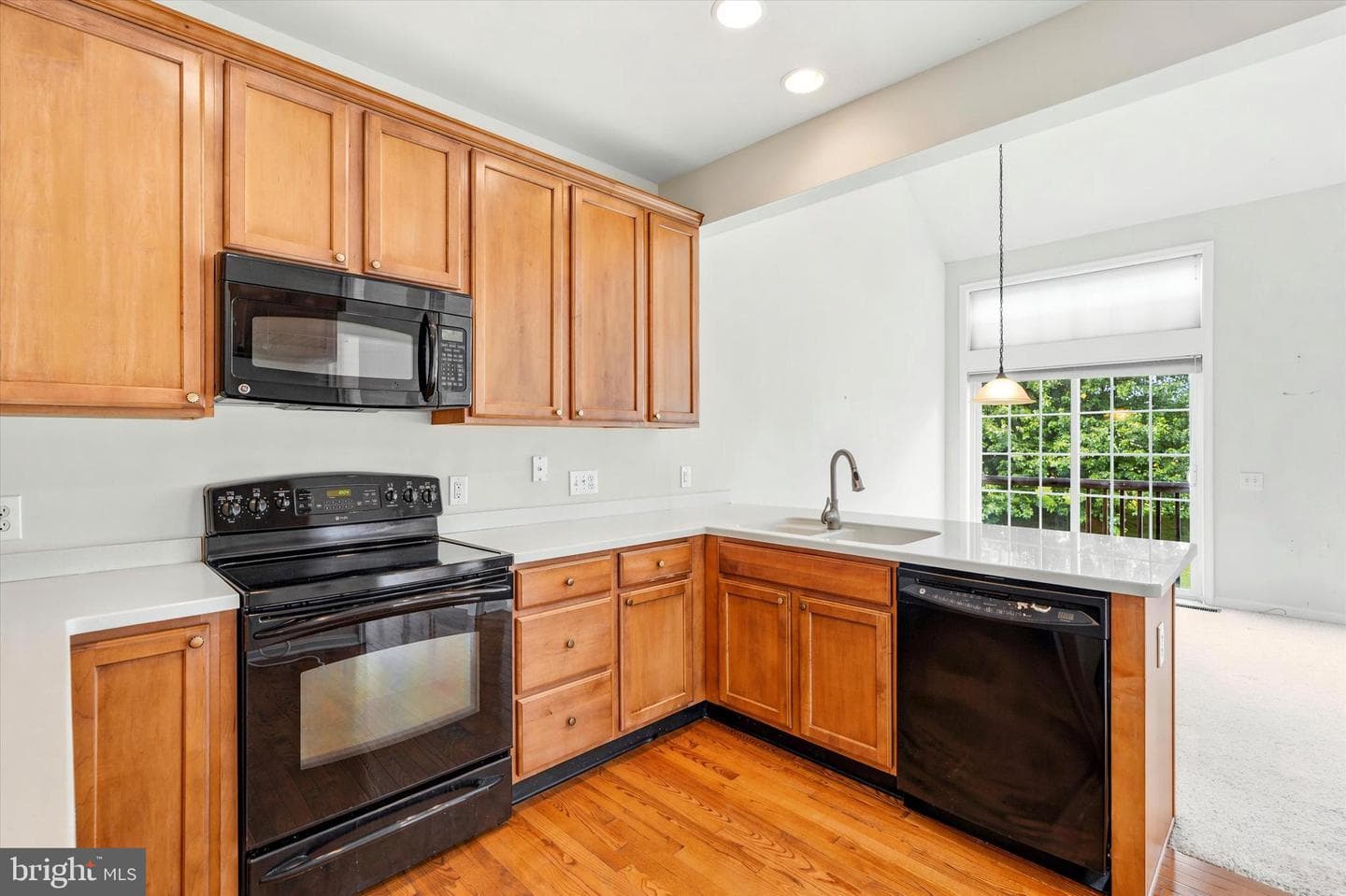 1526 Fox Lane photo 9