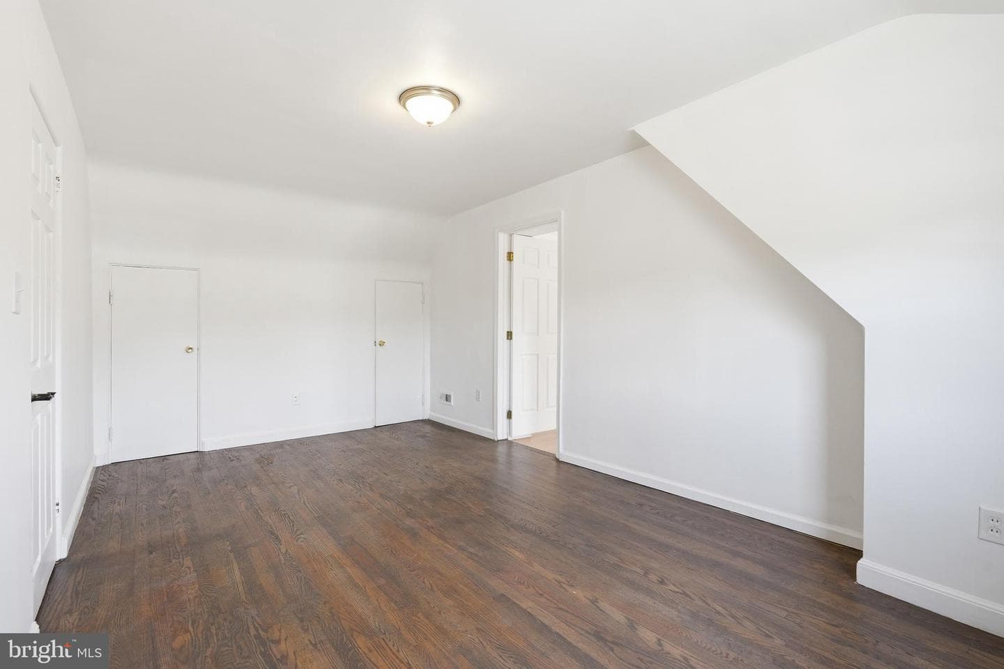 1138 E Tremont Street photo 35