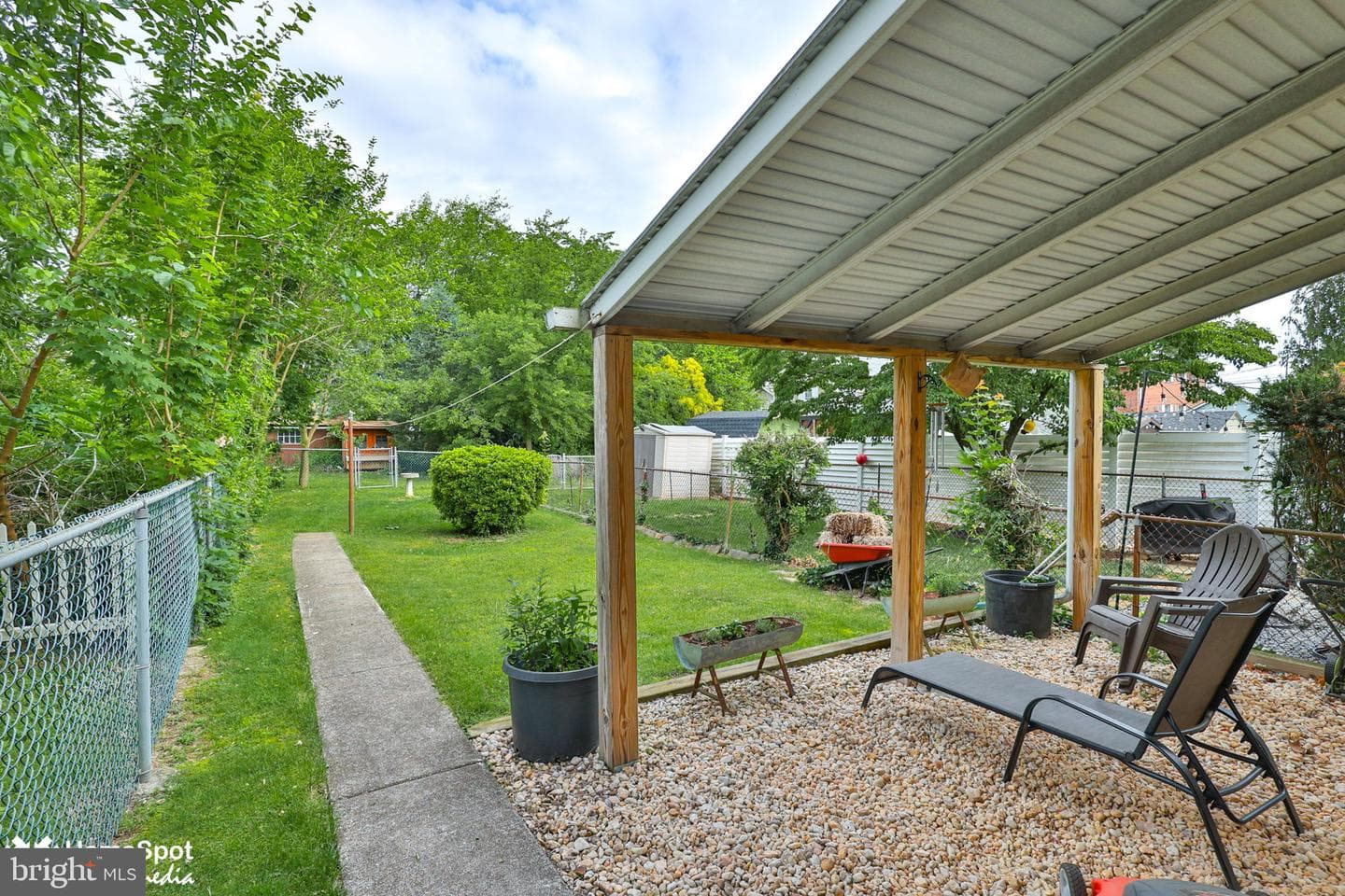 247 Adrain Street photo 25