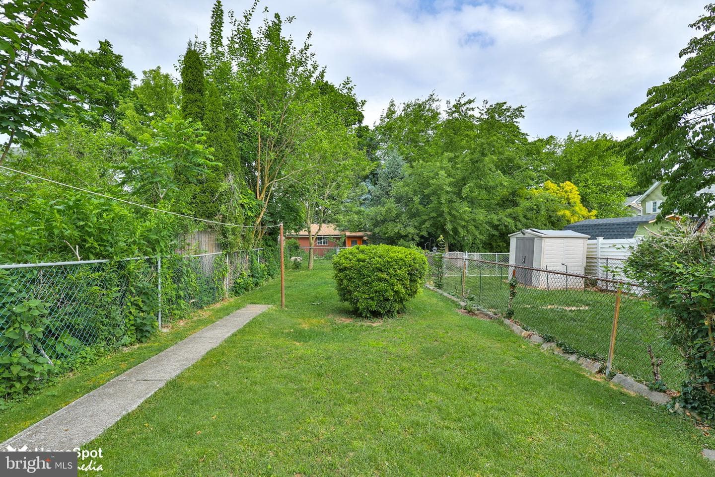 247 Adrain Street photo 26