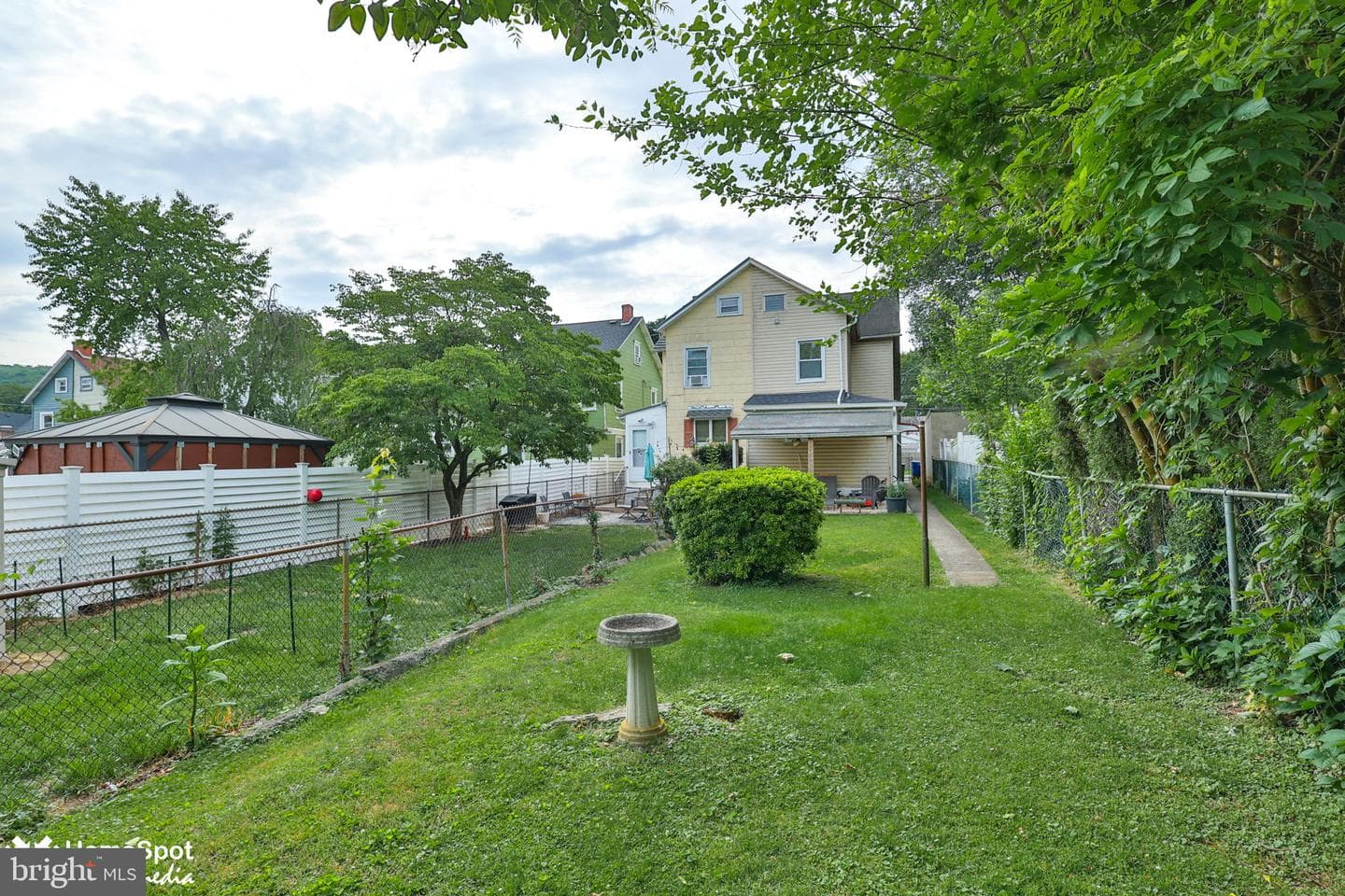 247 Adrain Street photo 27