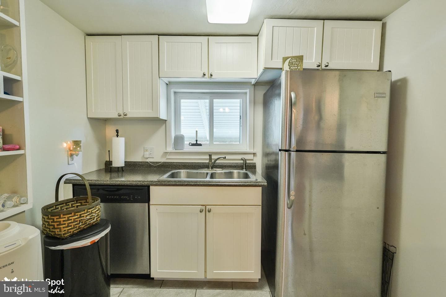 247 Adrain Street photo 9