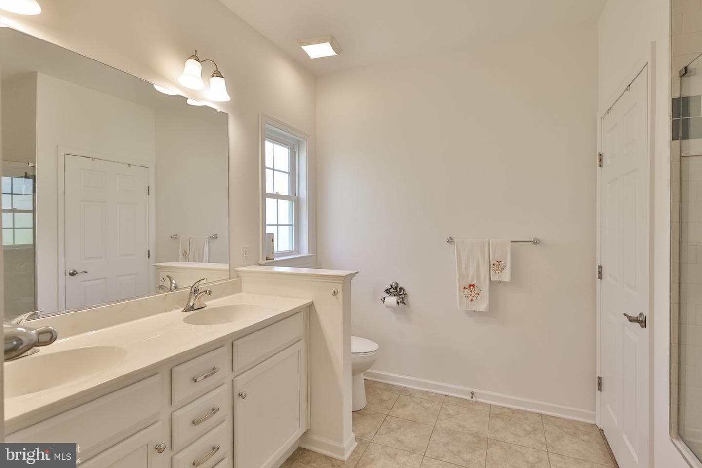 5424 Traditions Drive photo 22