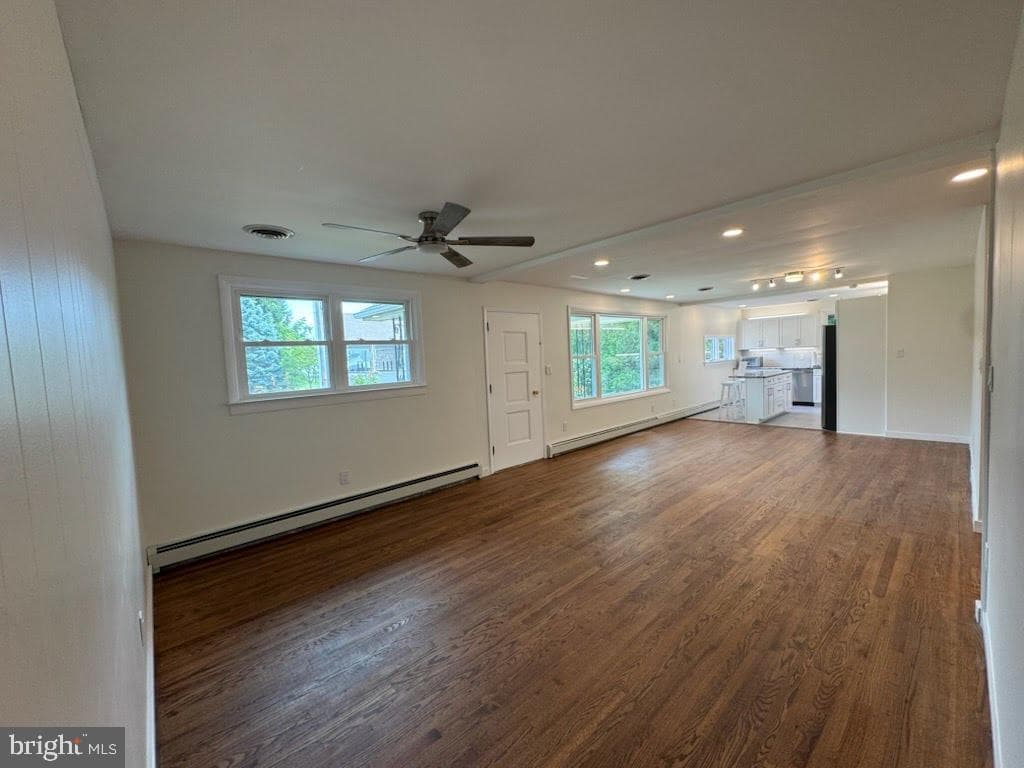 320 E Landis Street photo 4