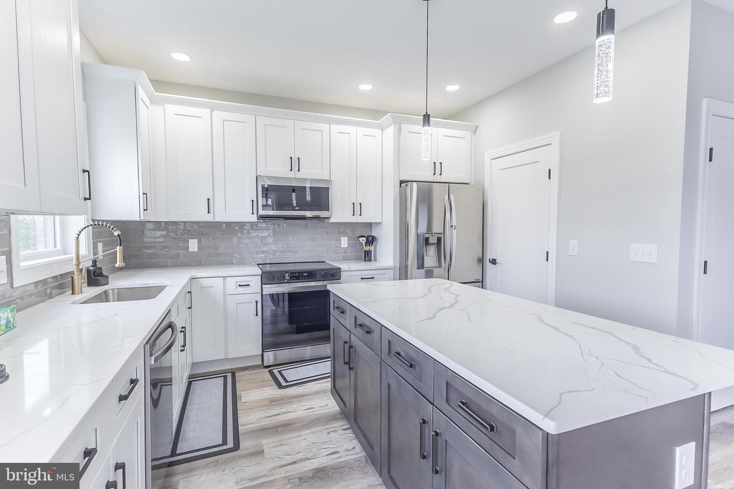 238 E Cumberland Street photo 18