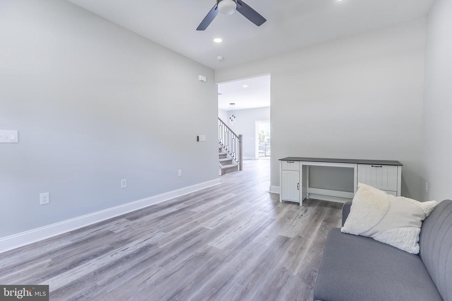 238 E Cumberland Street photo 34