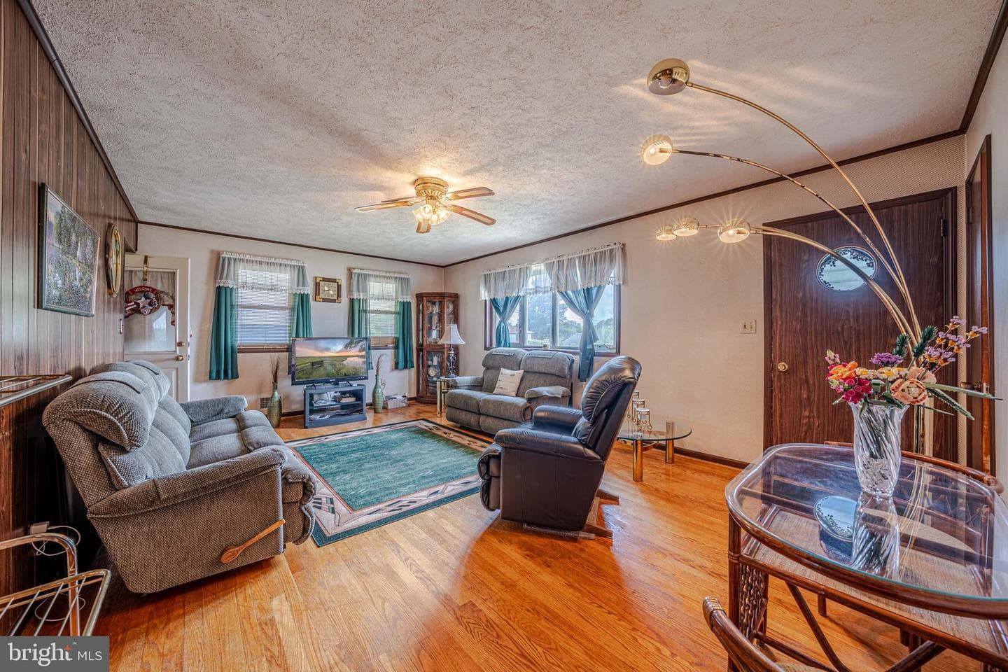 4352 Ruth Road photo 3