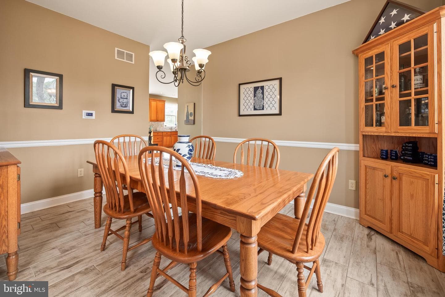 2912 Silver Creek Circle photo 10