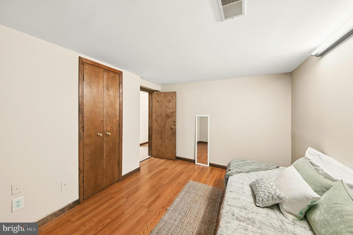 5735 Blue Church Road photo 27