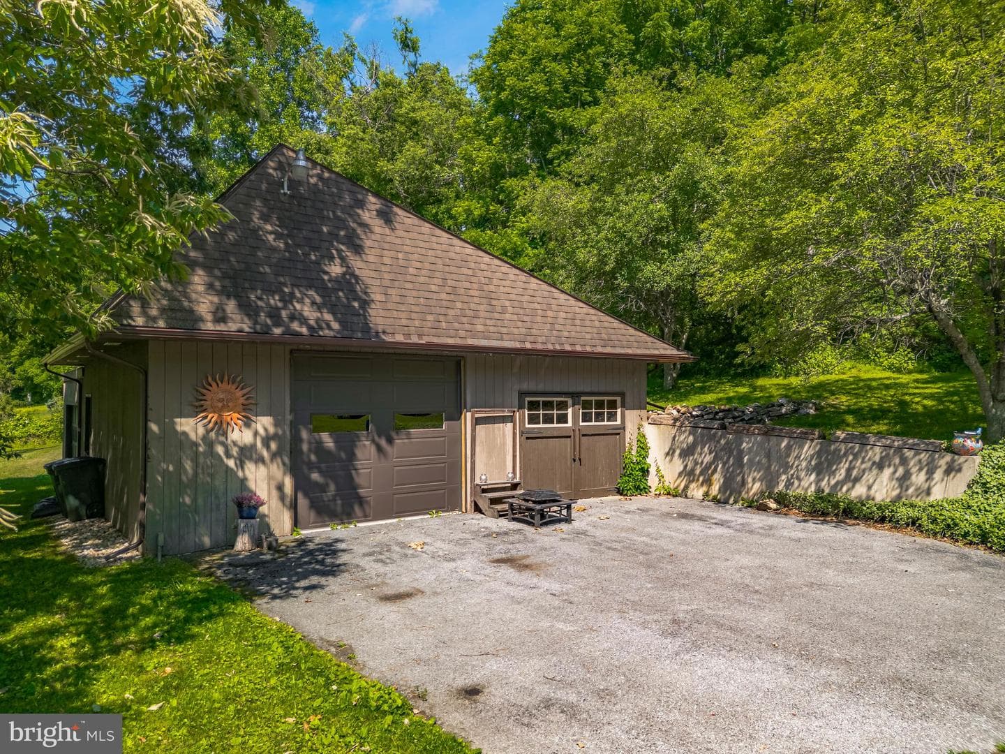 5735 Blue Church Road photo 32