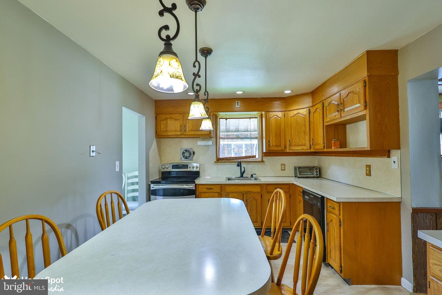 944 N Broad Street photo 16