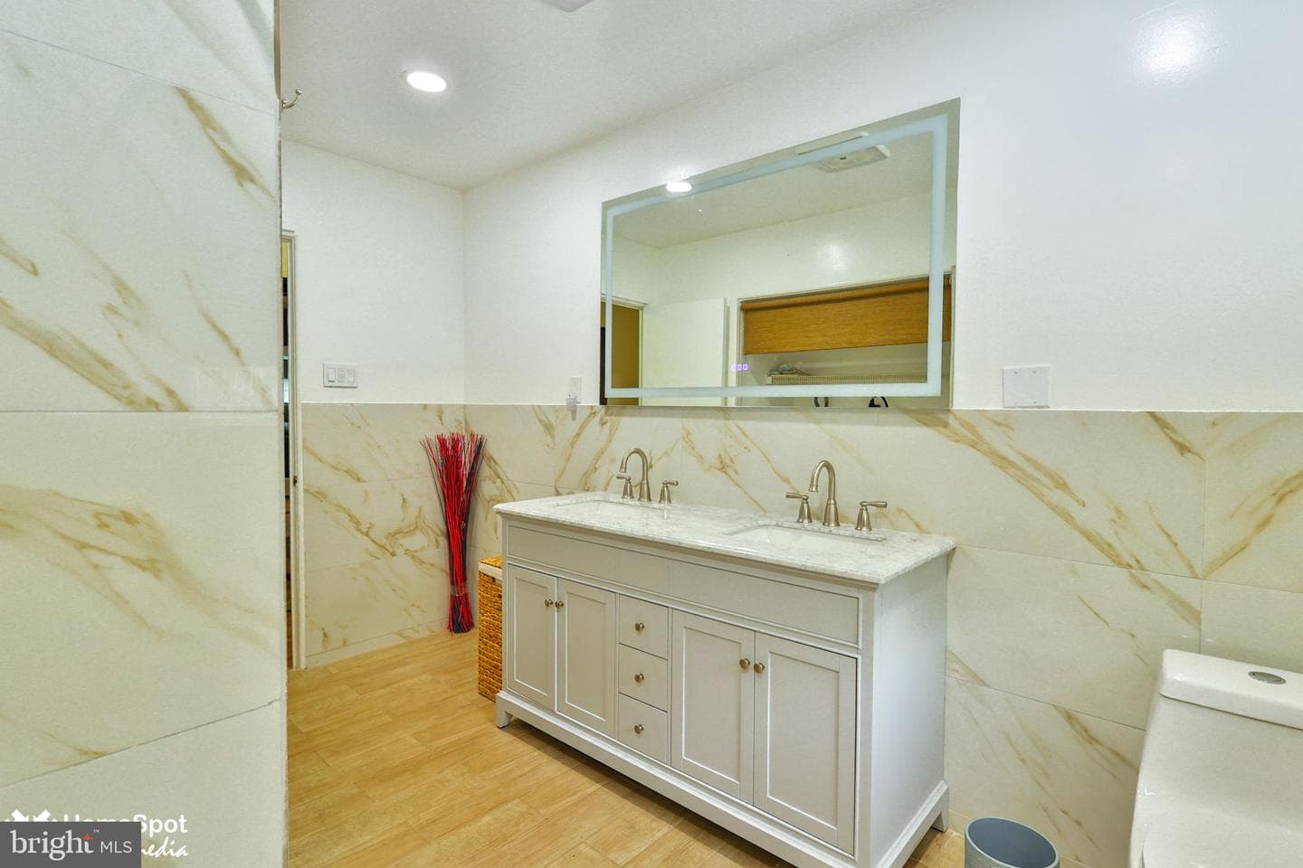 944 N Broad Street photo 40
