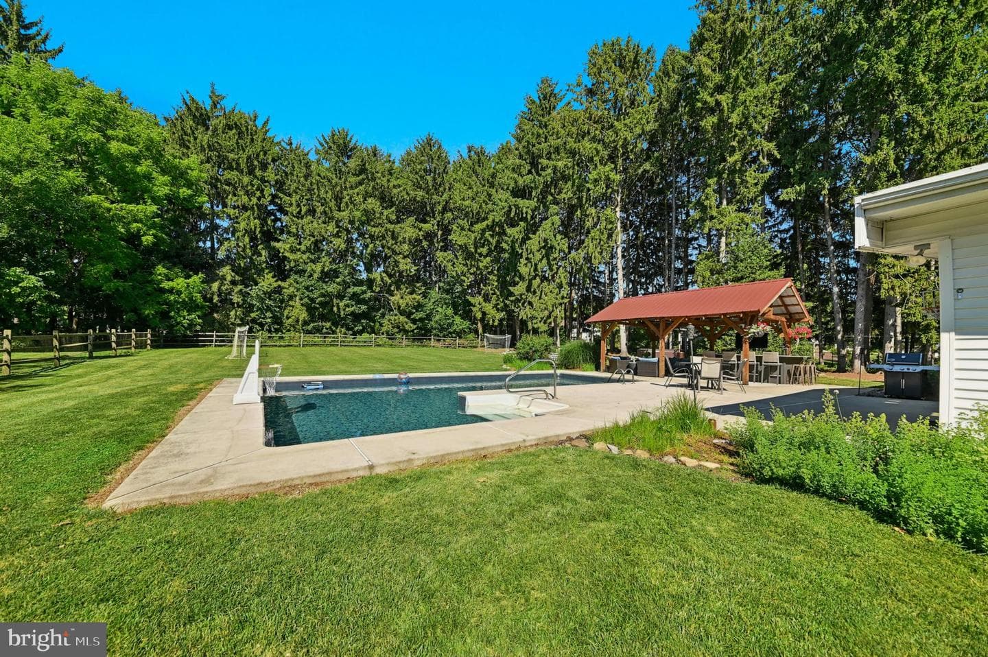 222 Bastian Lane photo 31