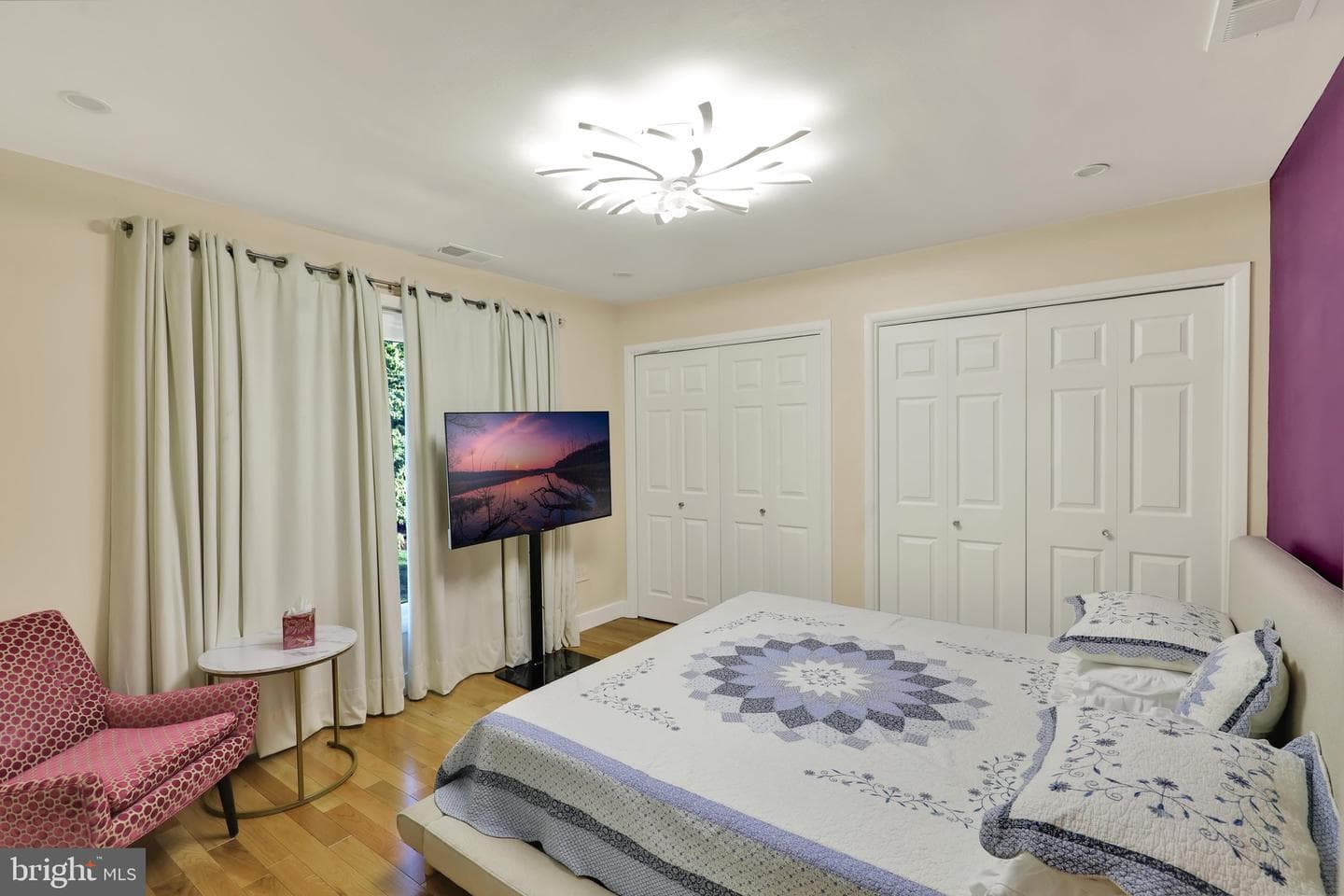 2210 Greenwood Road photo 30
