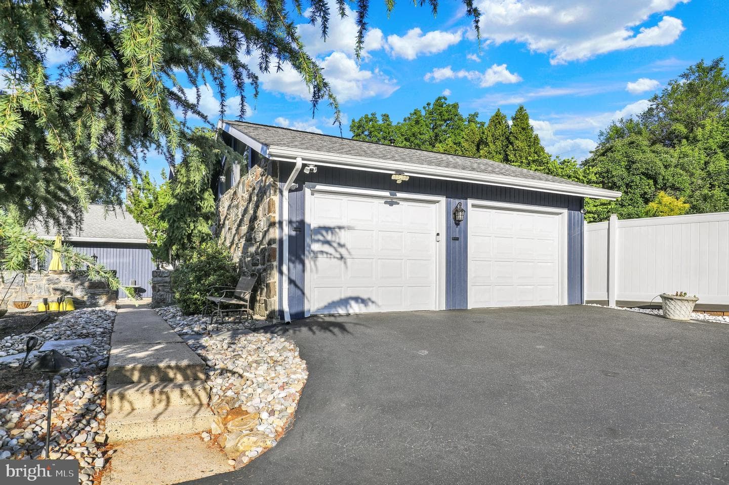 2210 Greenwood Road photo 54