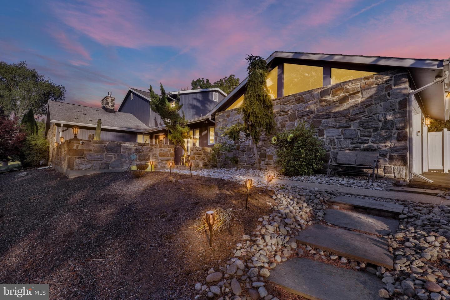 2210 Greenwood Road photo 61