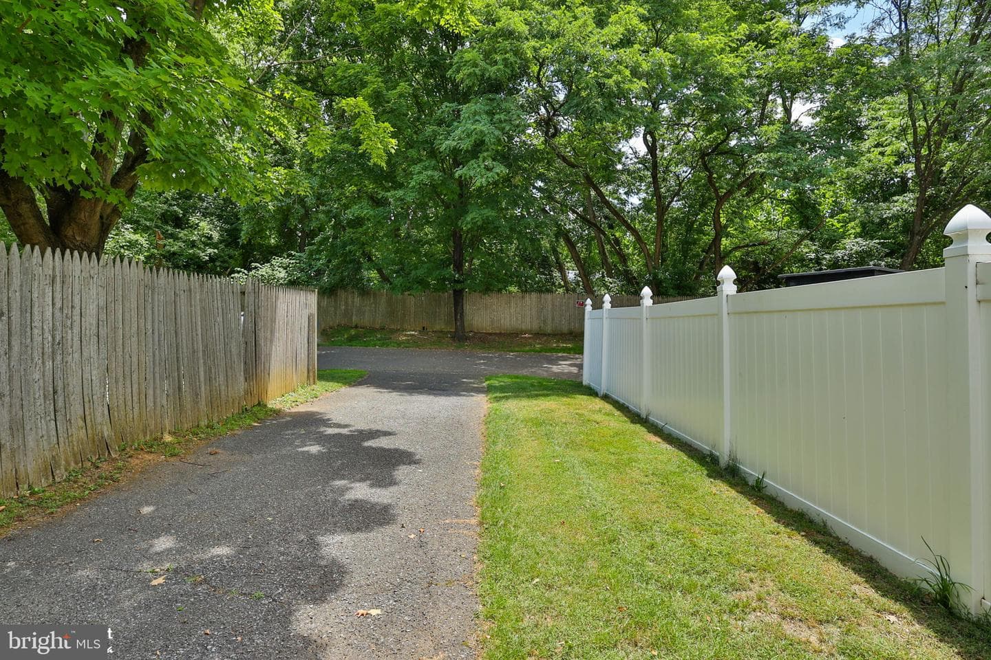 409 W Lehigh Street photo 54