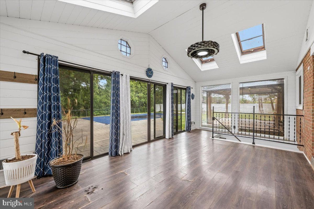 5429 Curtis Drive photo 36