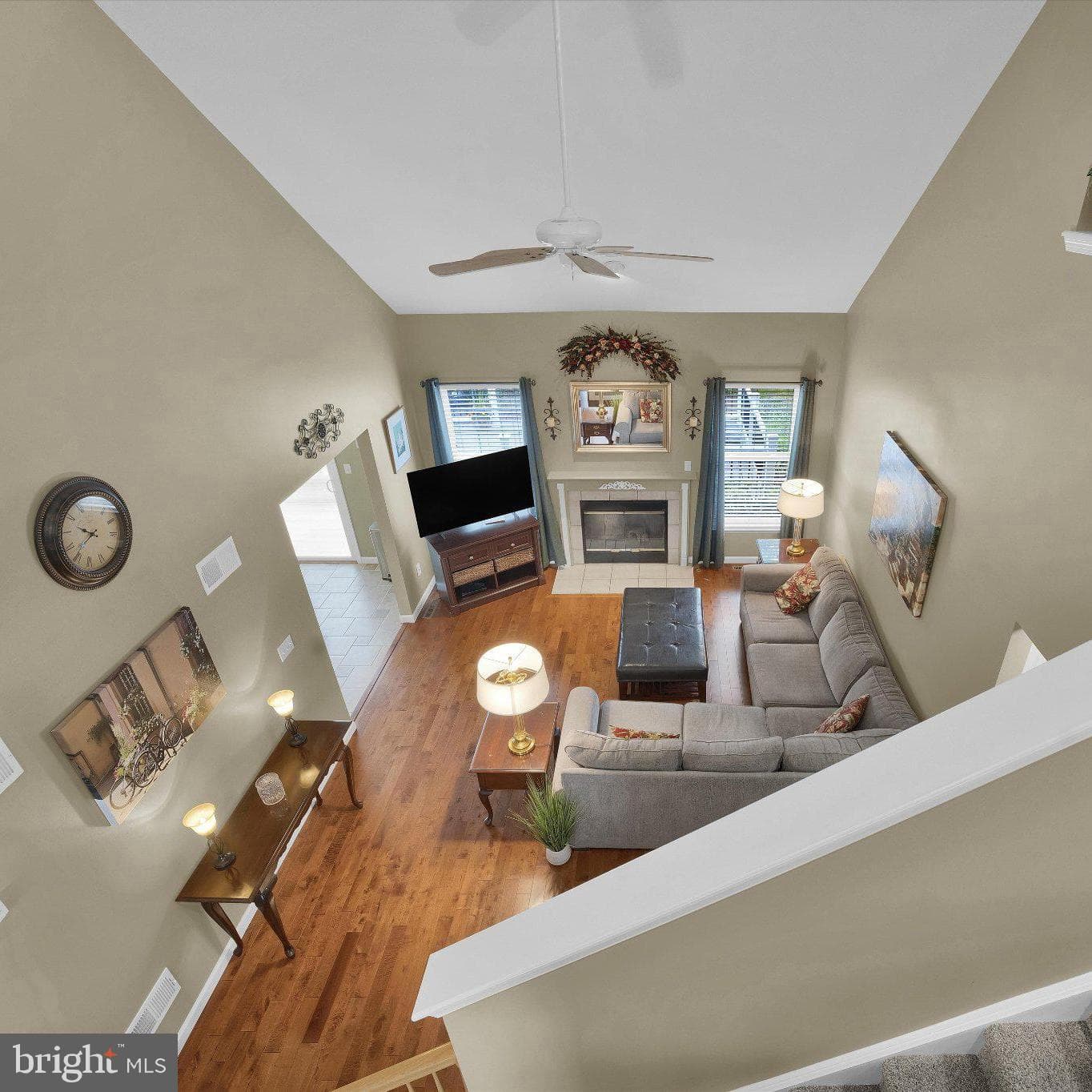 2184 Greenmeadow Drive photo 6