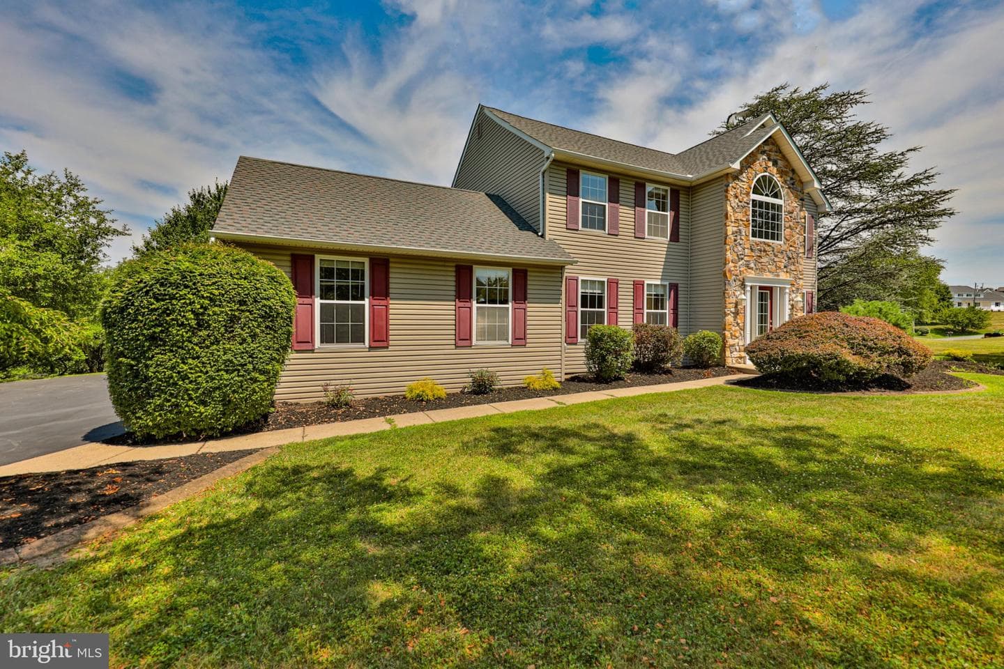1639 Ashley Court photo 3