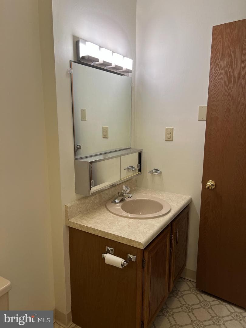 4258 Iroquois Street photo 14
