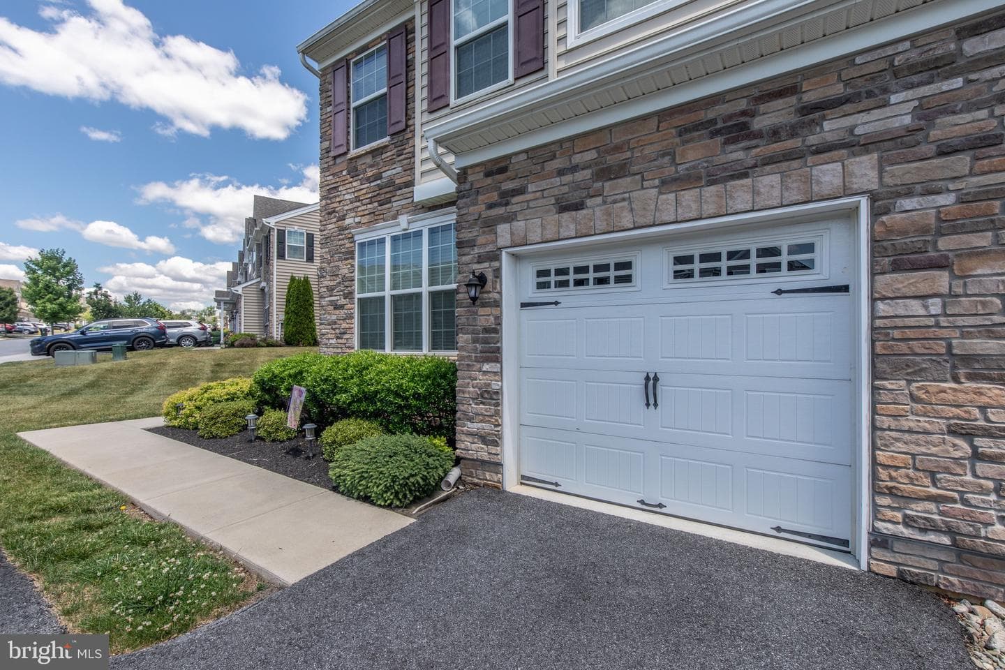 4606 Woodbrush Way photo 3