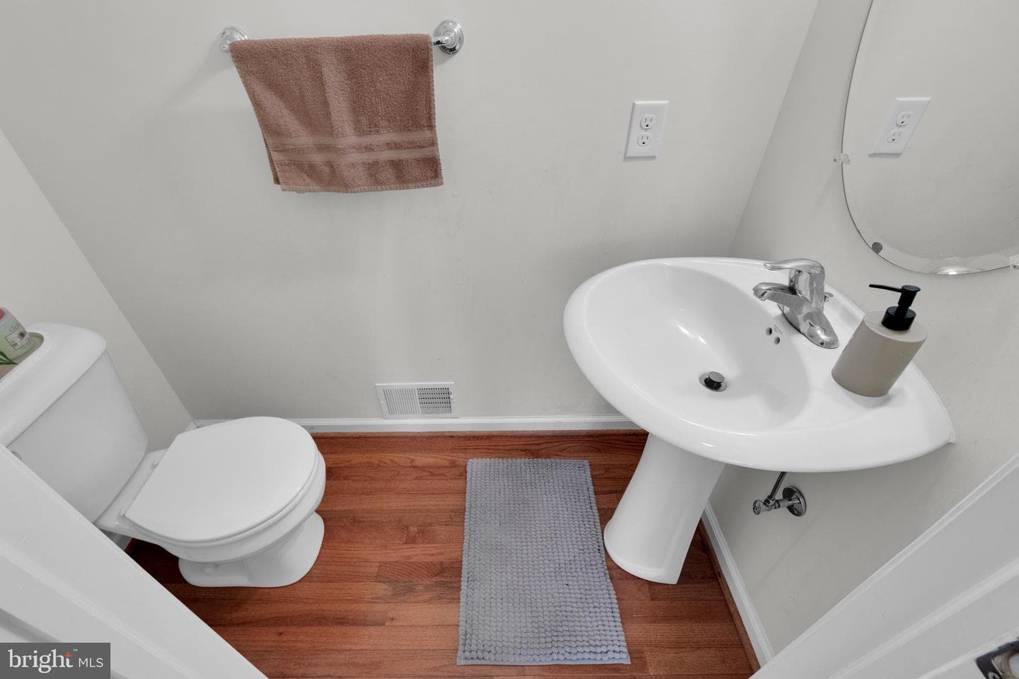 4606 Woodbrush Way photo 7