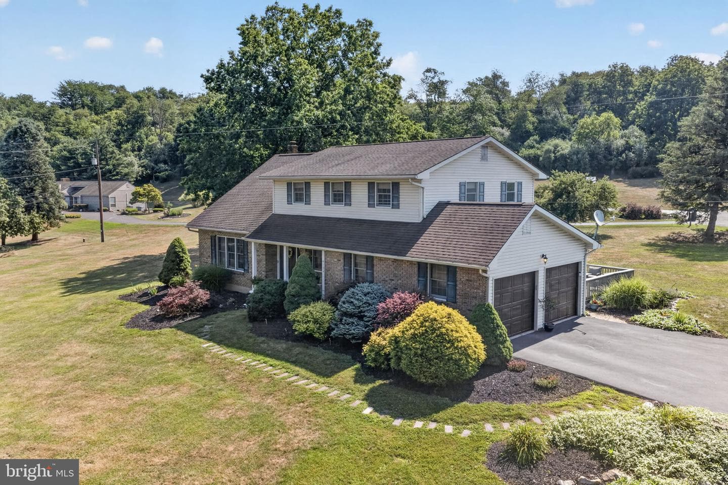 4124 Lawton Court photo 6