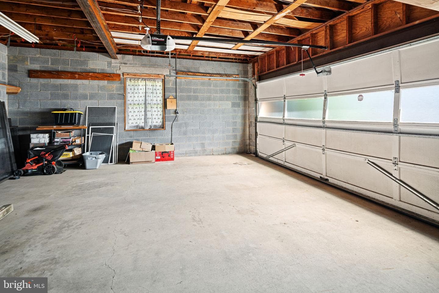 2705 W Chew Street photo 41