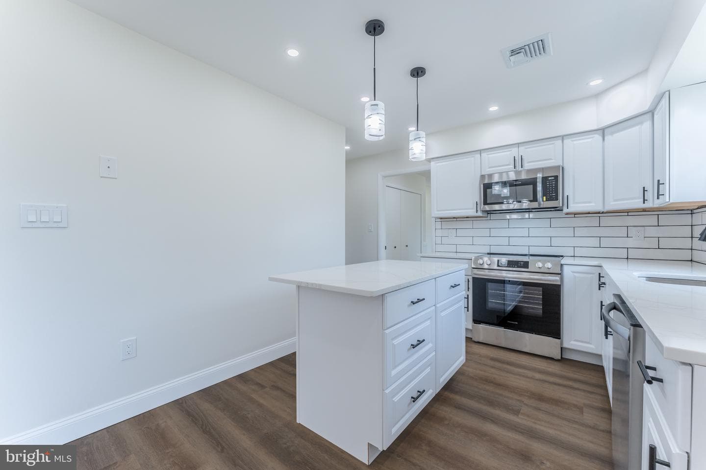 1401 Flint Hill Road photo 13