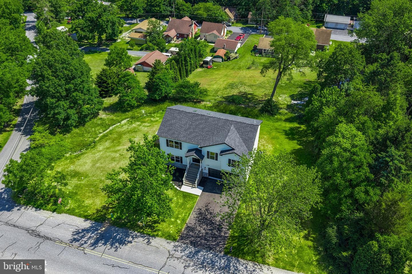 2212 Skyline Drive photo 14