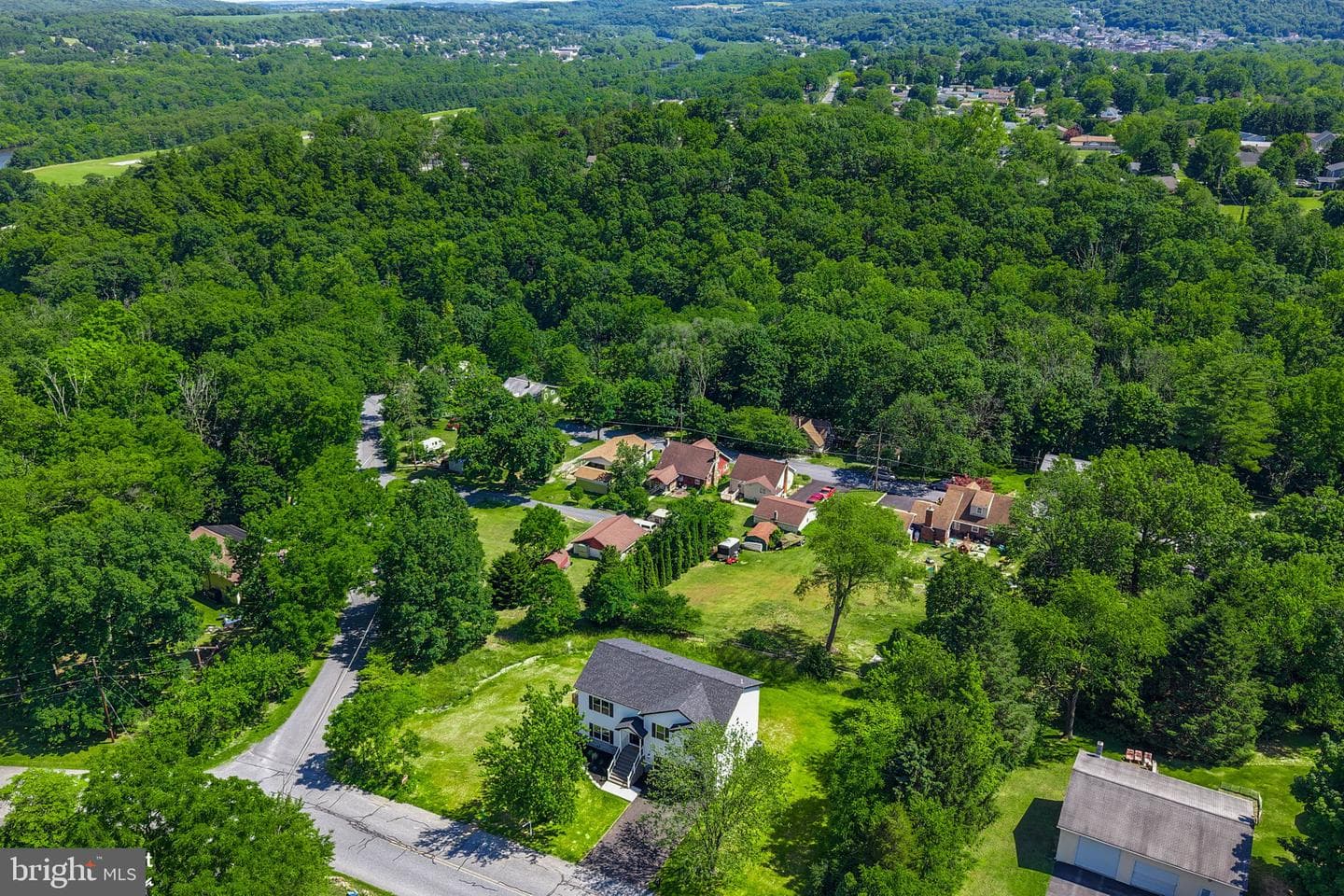 2212 Skyline Drive photo 23