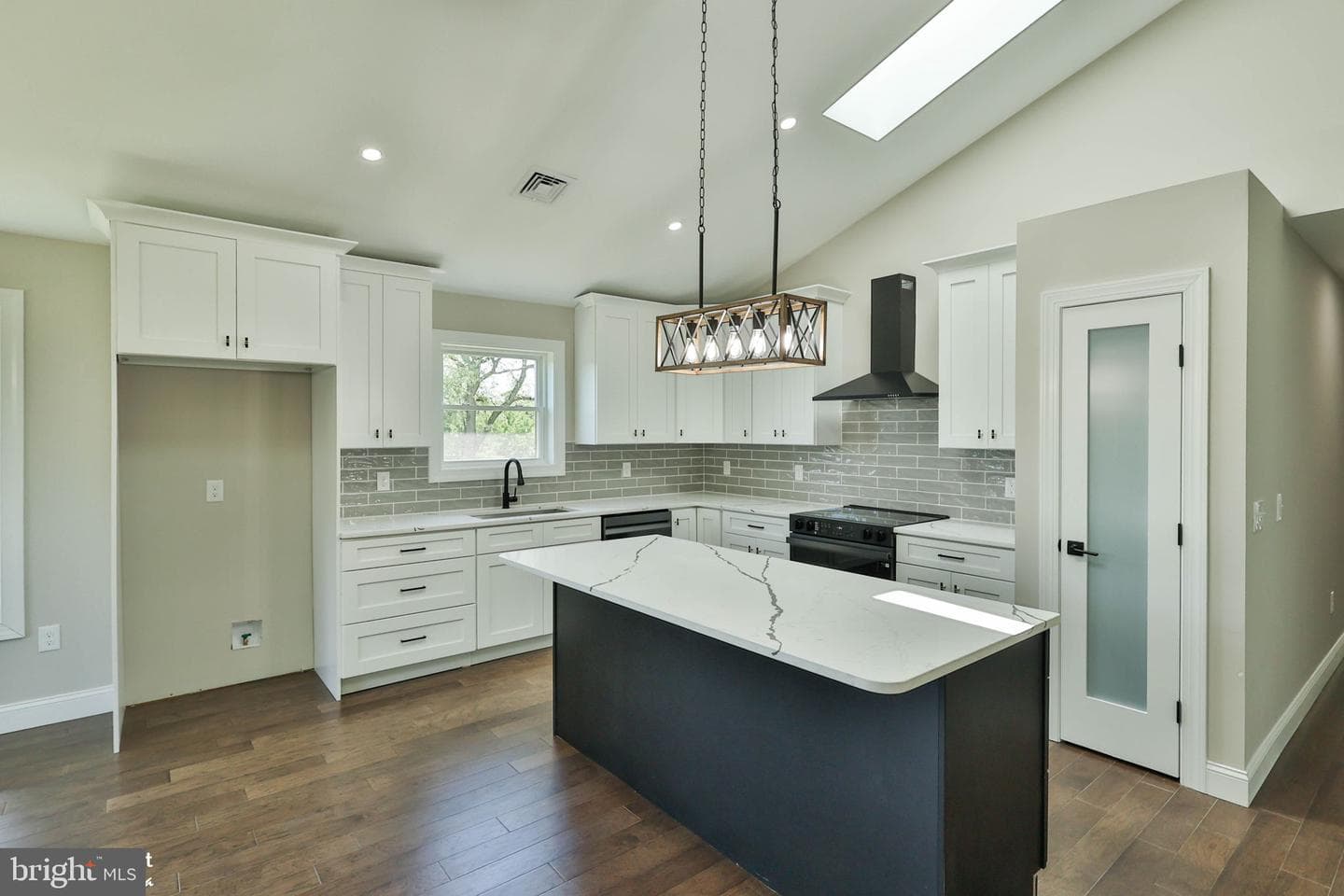 2212 Skyline Drive photo 42