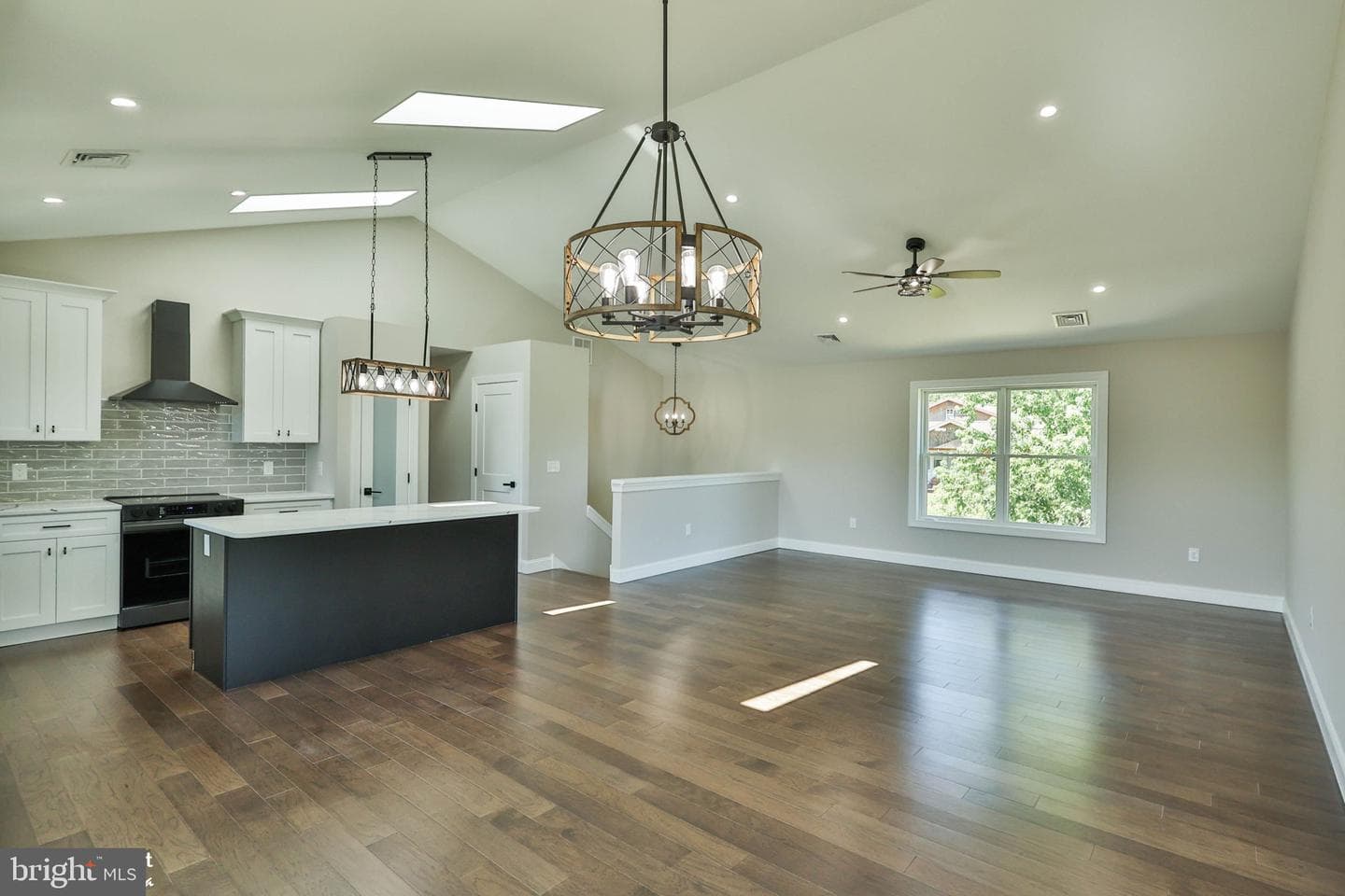 2212 Skyline Drive photo 46