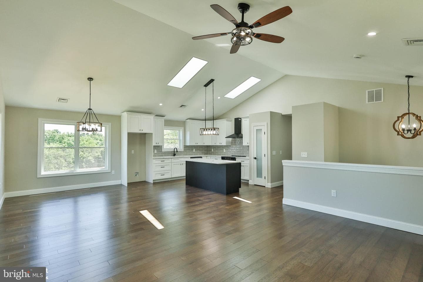 2212 Skyline Drive photo 48