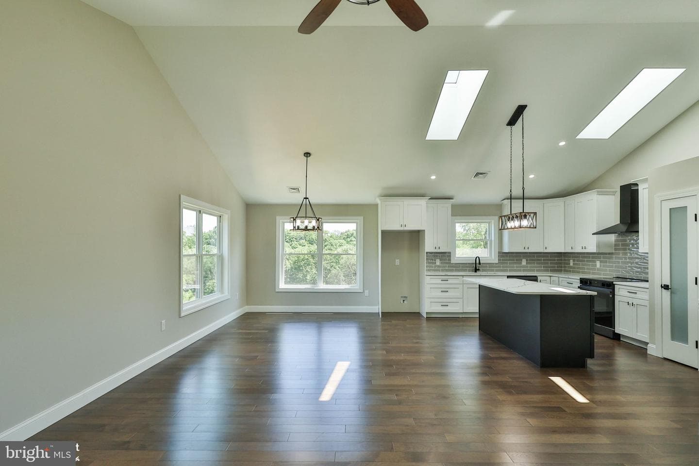 2212 Skyline Drive photo 49