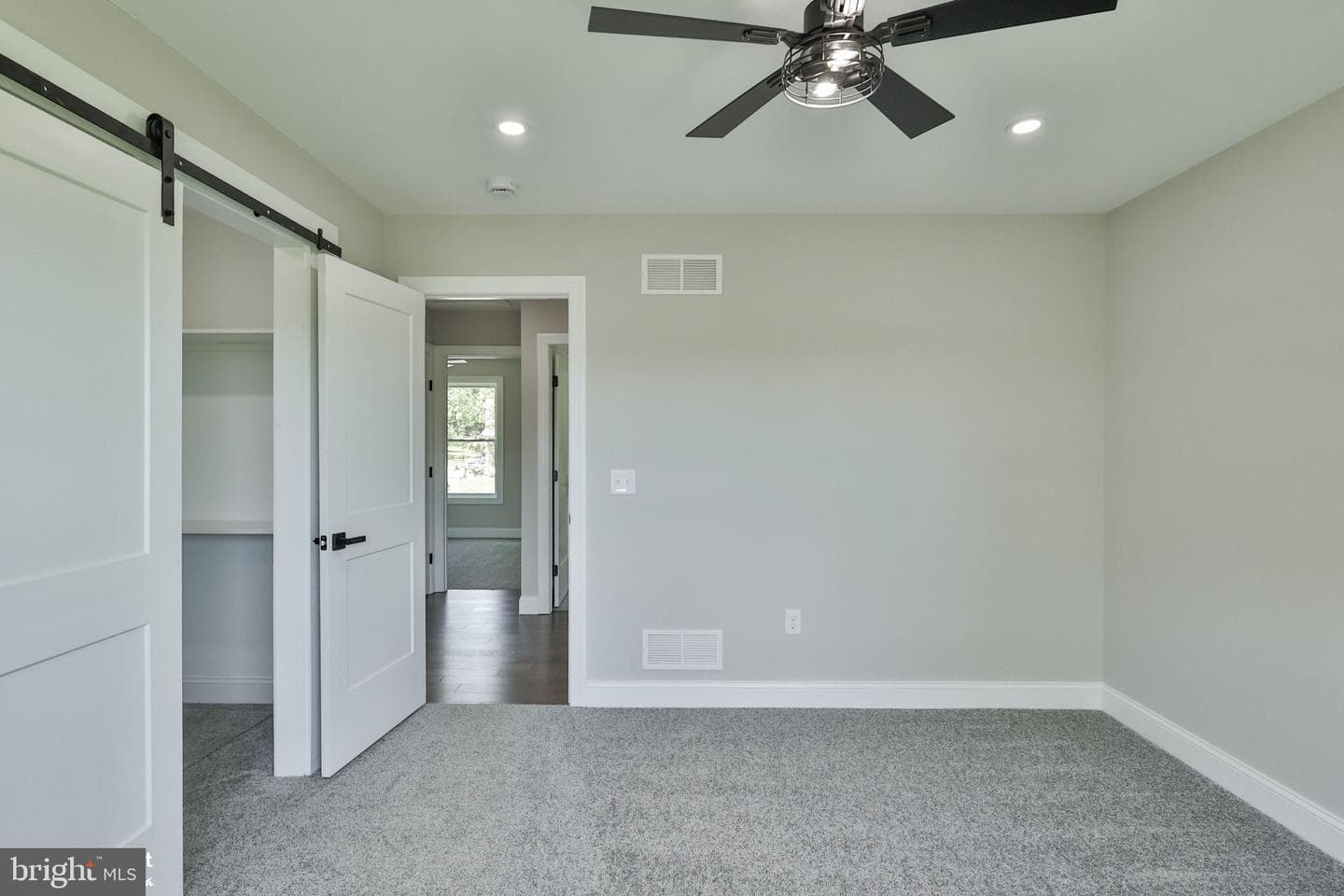 2212 Skyline Drive photo 58