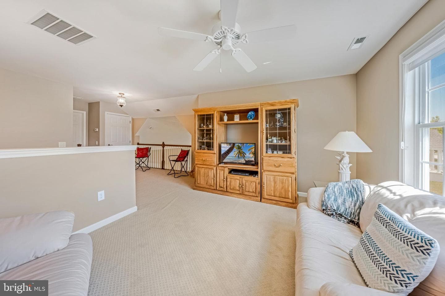 4406 Colonial photo 29