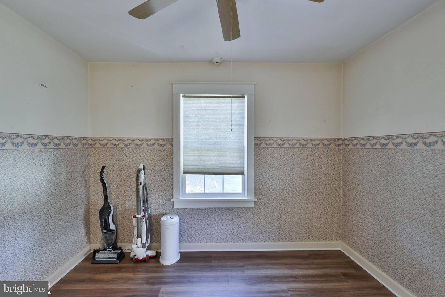 132 E Landis Street photo 31
