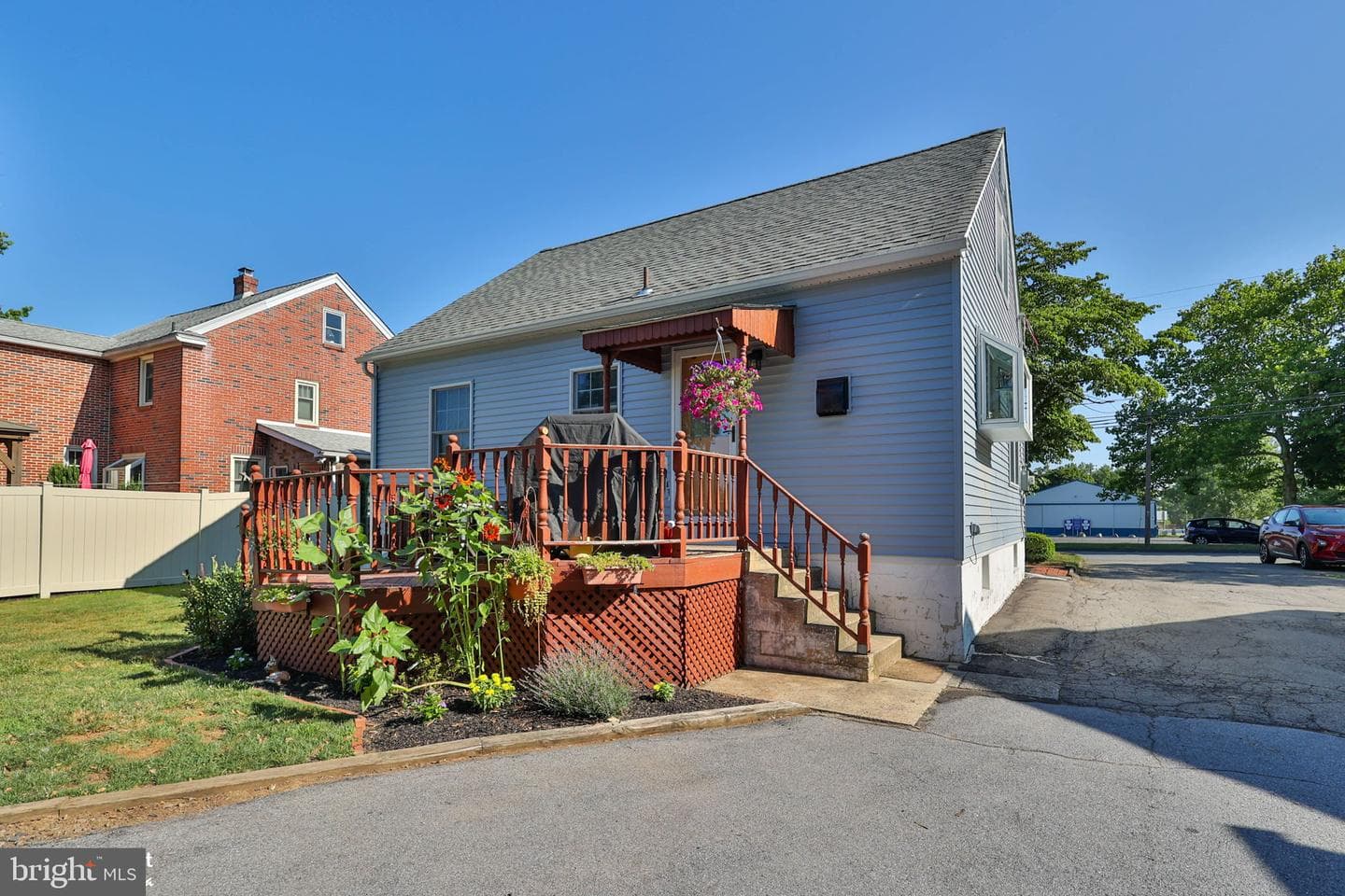 132 E Landis Street photo 56
