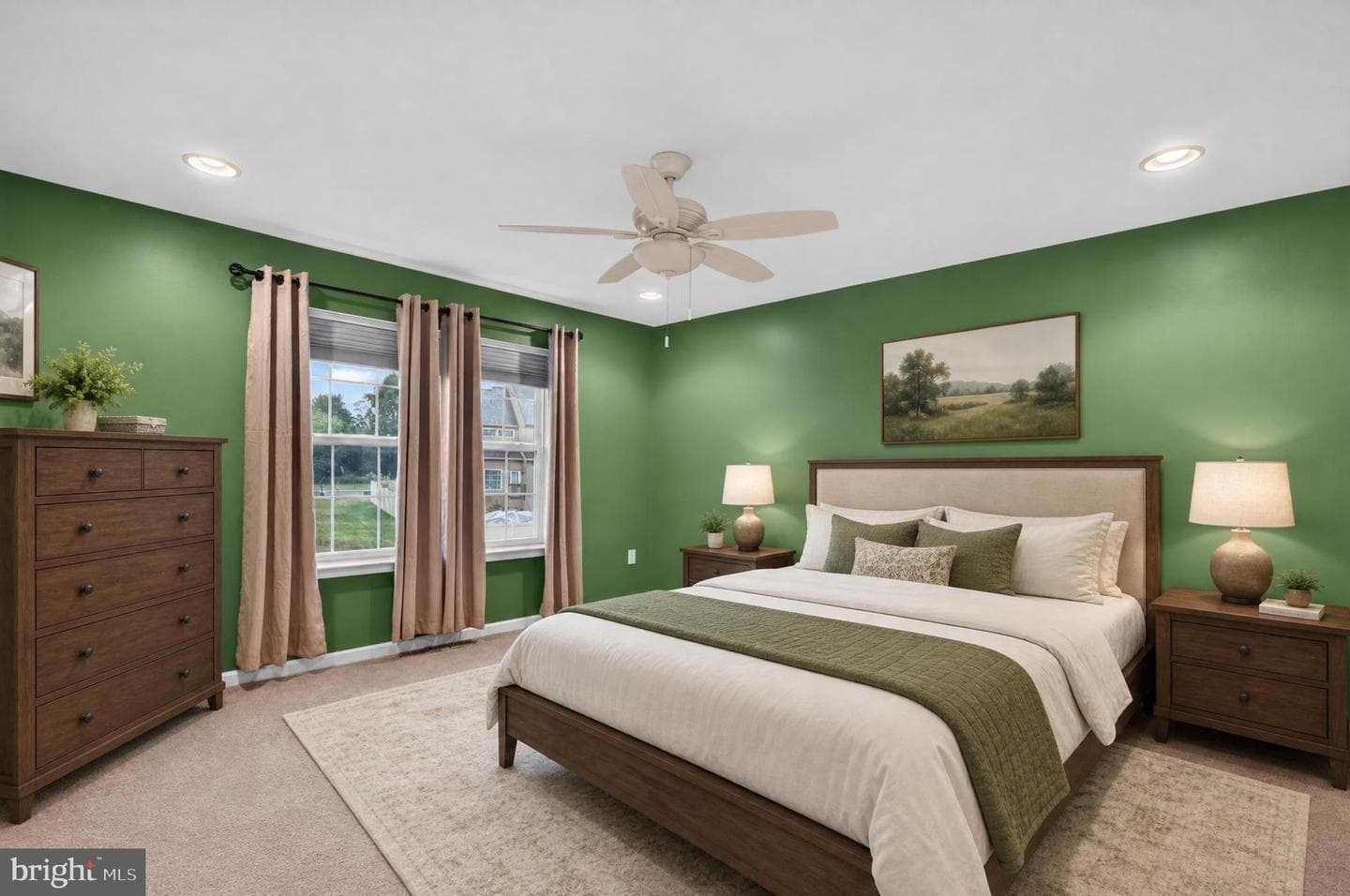1497 Caspian Street photo 32
