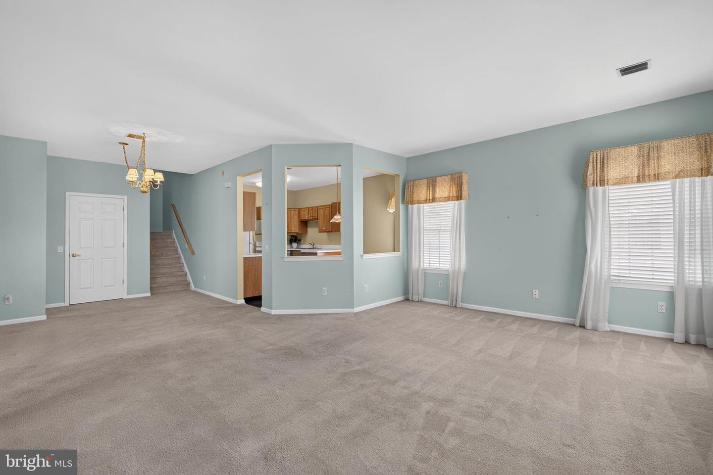 4690 Blue Grass Lane photo 4