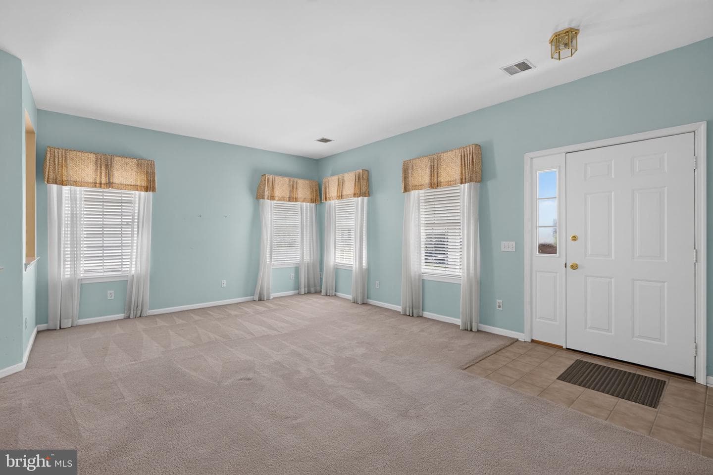 4690 Blue Grass Lane photo 5
