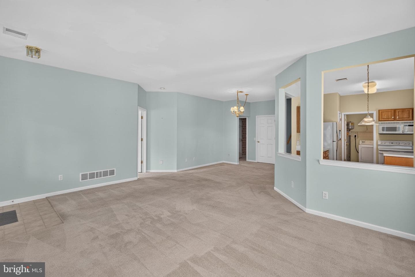 4690 Blue Grass Lane photo 7