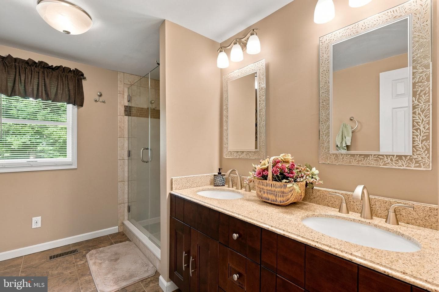 6609 Crown Lane photo 23