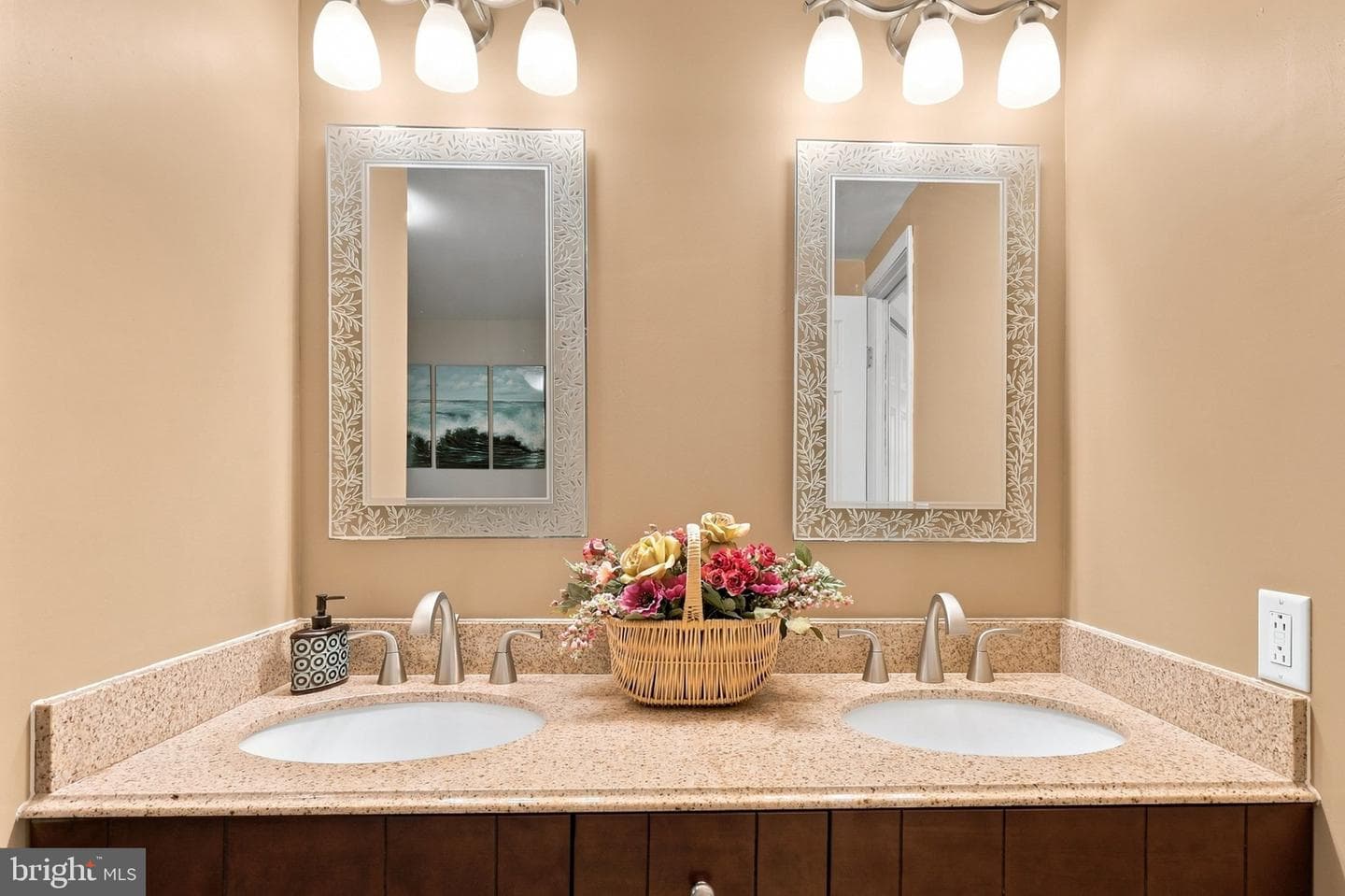 6609 Crown Lane photo 24