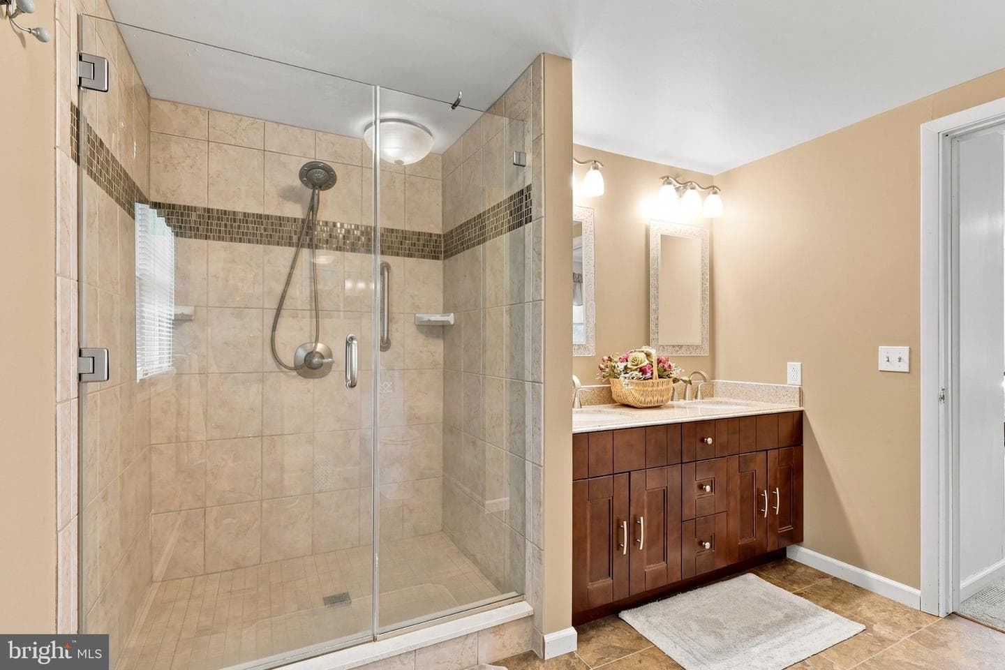 6609 Crown Lane photo 25